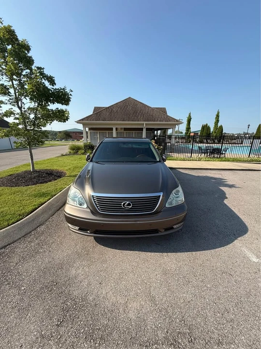 2006 Lexus LS 3rd Gen - Image 3 of 9