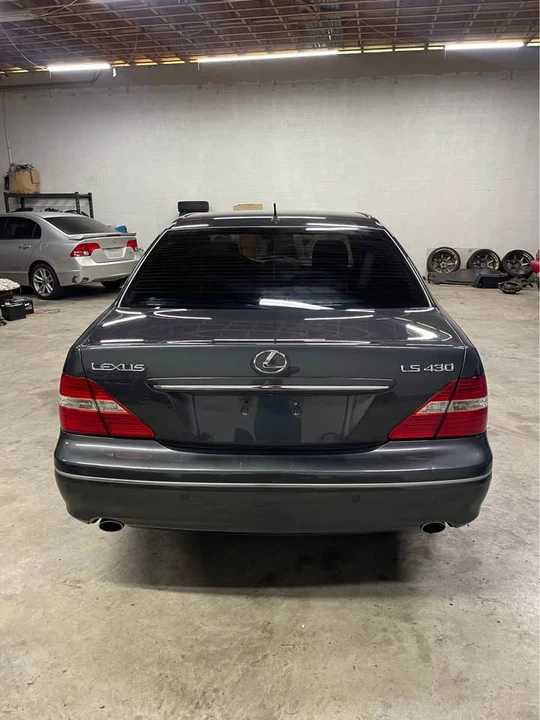 2006 Lexus LS 3rd Gen - Image 4 of 15