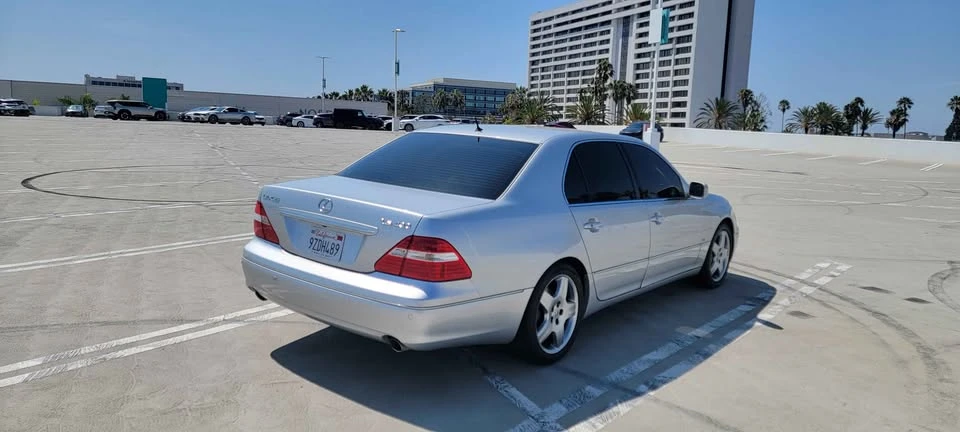2006 Lexus LS 3rd Gen - Image 7 of 14