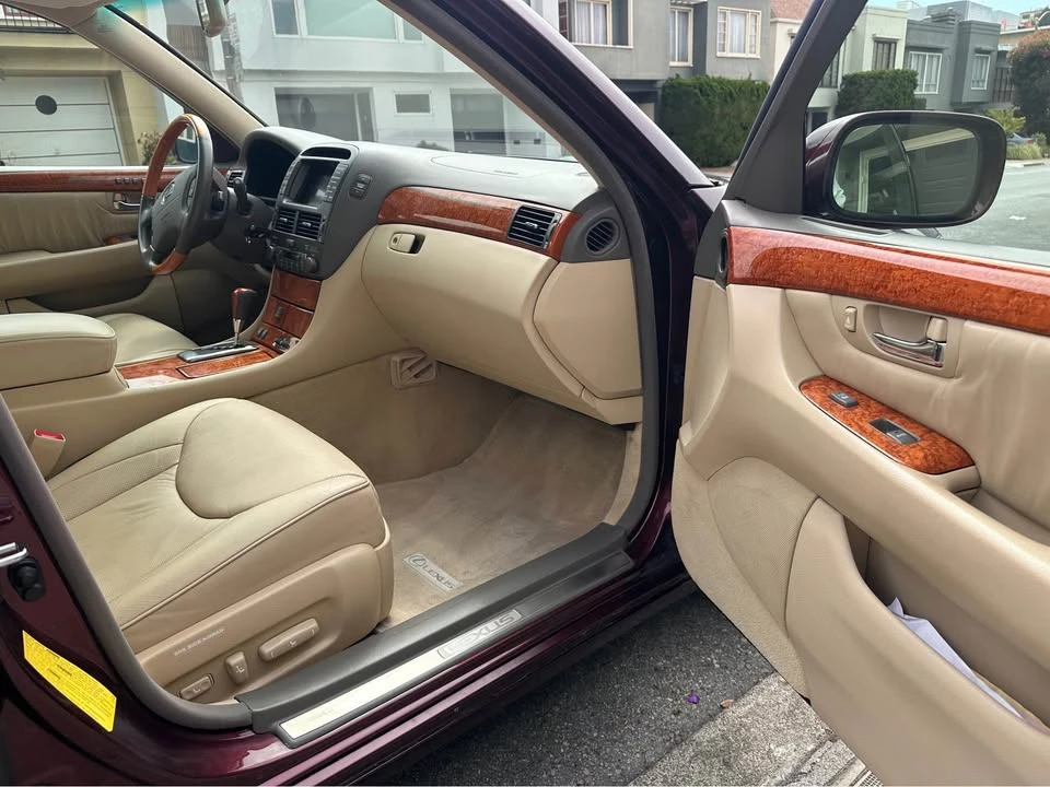 2006 Lexus LS 3rd Gen - Image 17 of 20