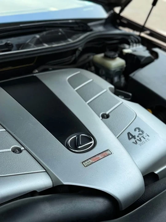 2006 Lexus LS 3rd Gen - Image 19 of 20