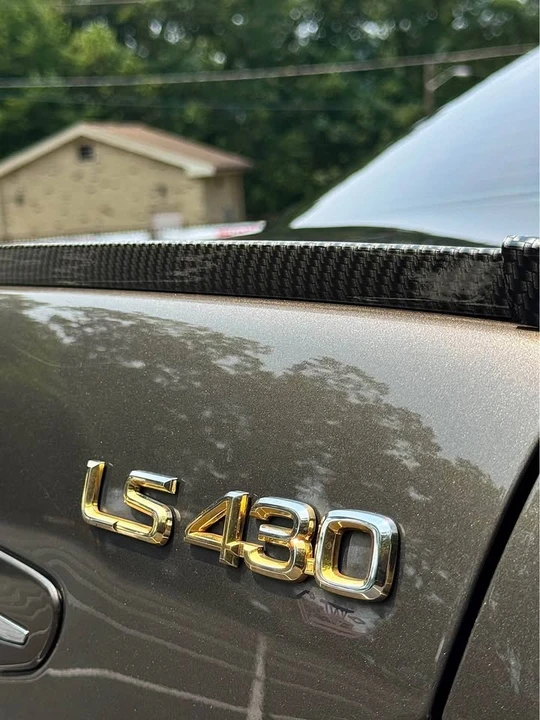 2006 Lexus LS 3rd Gen - Image 2 of 20