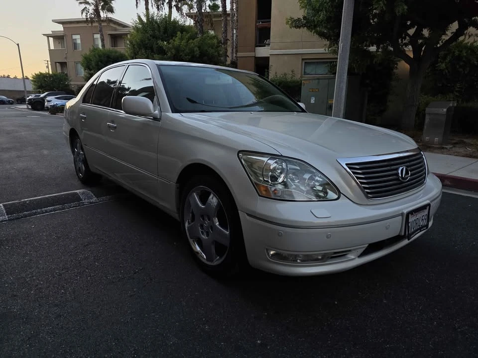2006 Lexus LS 3rd Gen - Image 2 of 13