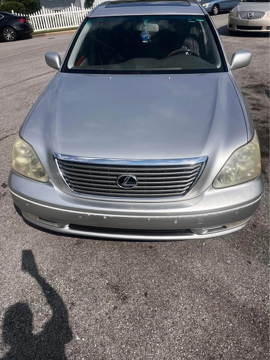 2006 Lexus LS 3rd Gen - Image 2 of 8