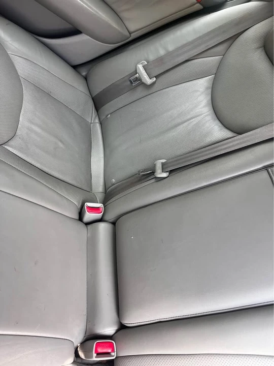 2006 Lexus LS 3rd Gen - Image 6 of 8