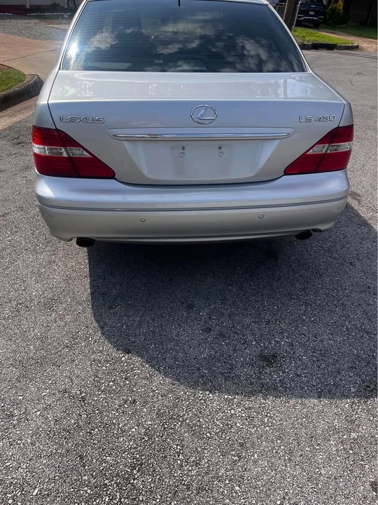 2006 Lexus LS 3rd Gen - Image 4 of 8