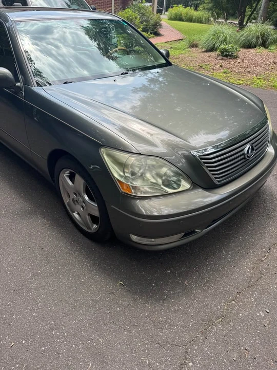 2006 Lexus LS 3rd Gen - Image 9 of 18