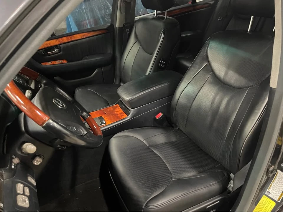 2006 Lexus LS 3rd Gen - Image 8 of 15