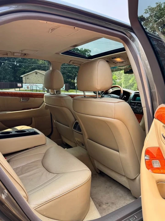 2006 Lexus LS 3rd Gen - Image 15 of 20
