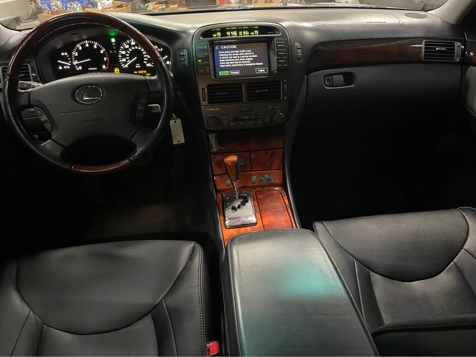 2006 Lexus LS 3rd Gen - Image 12 of 15