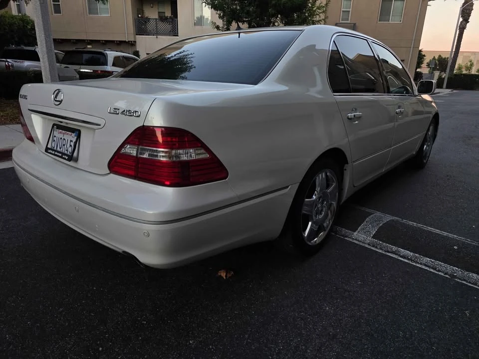 2006 Lexus LS 3rd Gen - Image 10 of 13
