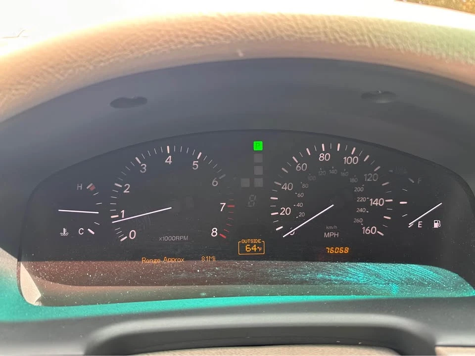 2006 Lexus LS 3rd Gen - Image 11 of 20