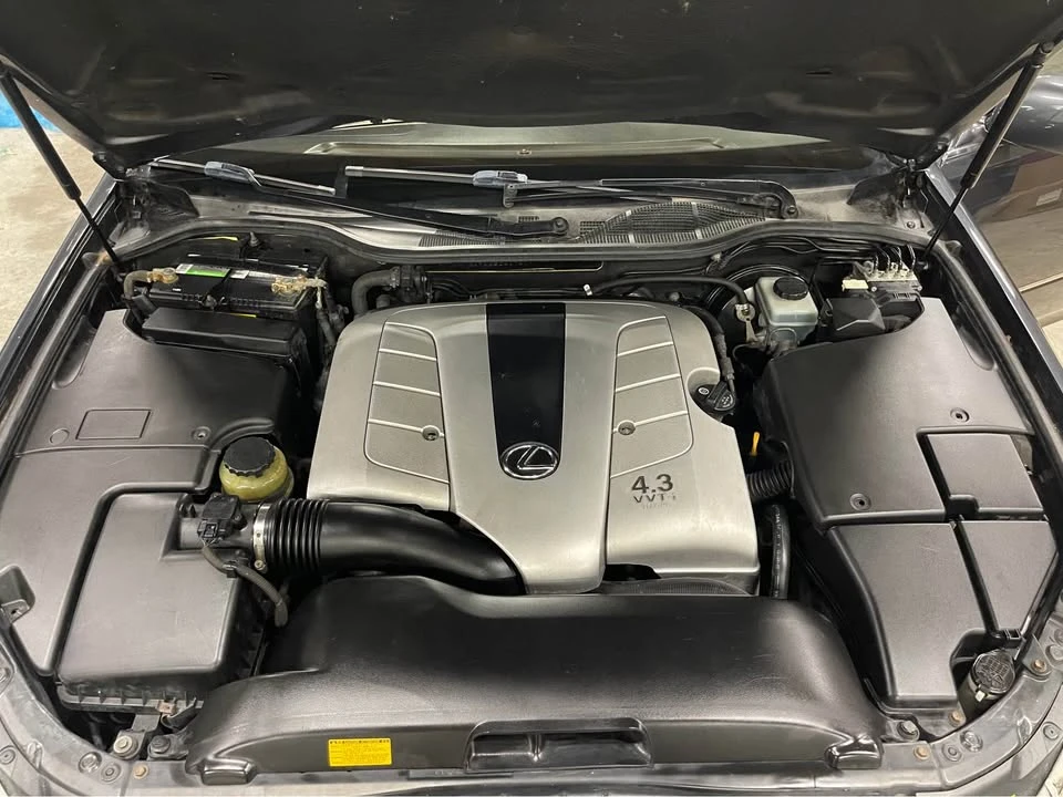 2006 Lexus LS 3rd Gen - Image 14 of 15