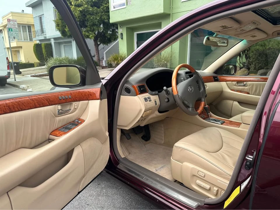 2006 Lexus LS 3rd Gen - Image 14 of 20