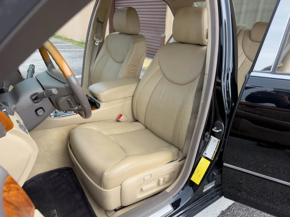 2006 Lexus LS 3rd Gen - Image 11 of 19