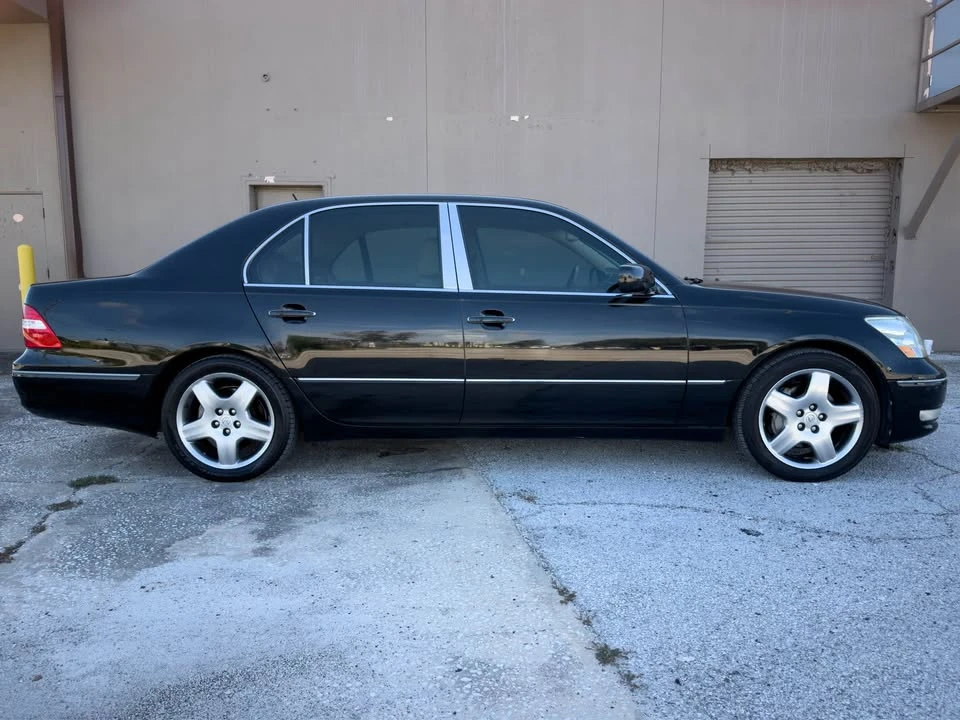 2006 Lexus LS 3rd Gen - Image 2 of 19