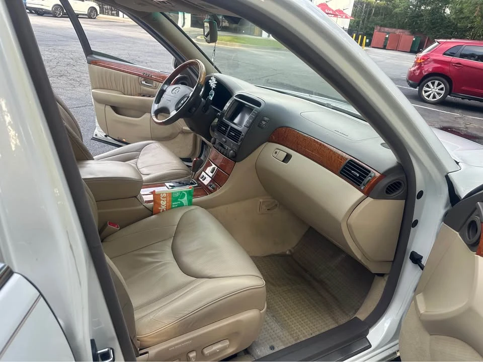 2006 Lexus LS 3rd Gen - Image 4 of 7