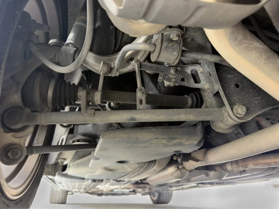 2006 Lexus LS 3rd Gen - Image 18 of 19