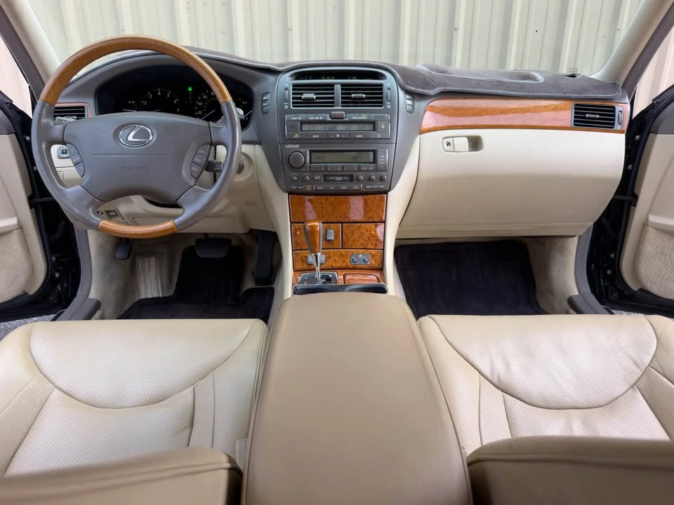 2006 Lexus LS 3rd Gen - Image 9 of 19