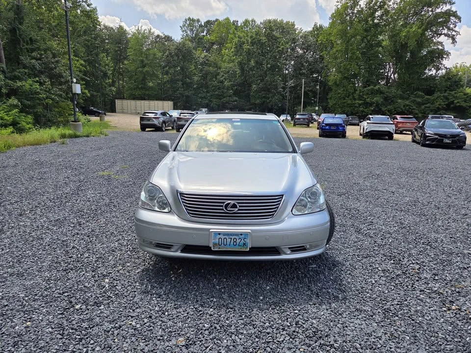 2006 Lexus LS 3rd Gen - Image 8 of 16