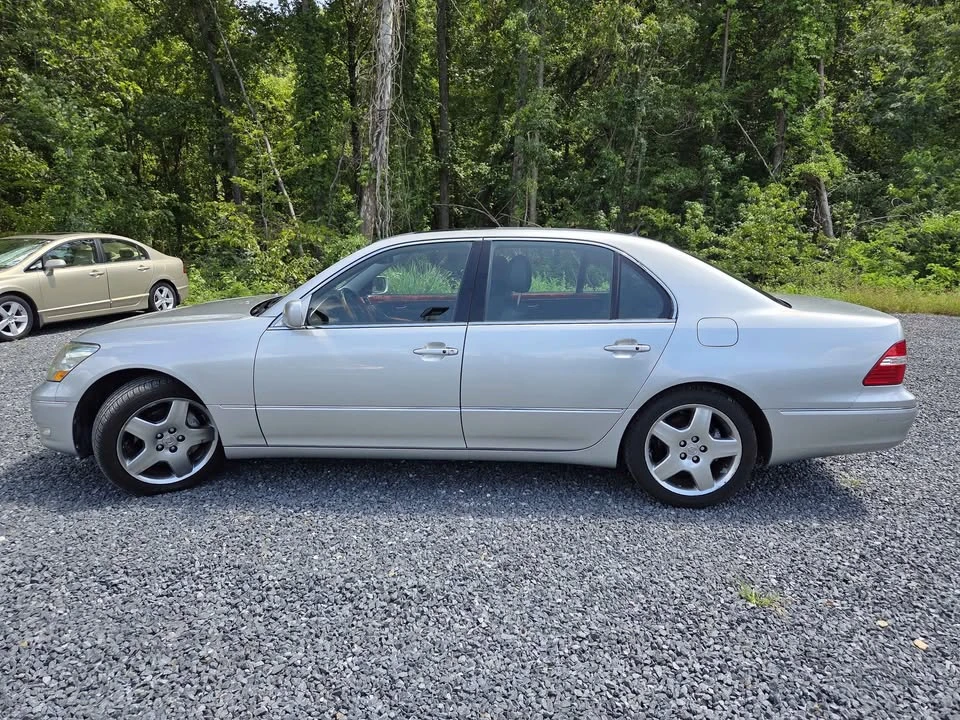 2006 Lexus LS 3rd Gen - Image 6 of 16