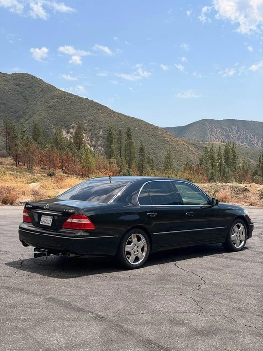 2006 Lexus LS 3rd Gen - Image 5 of 20