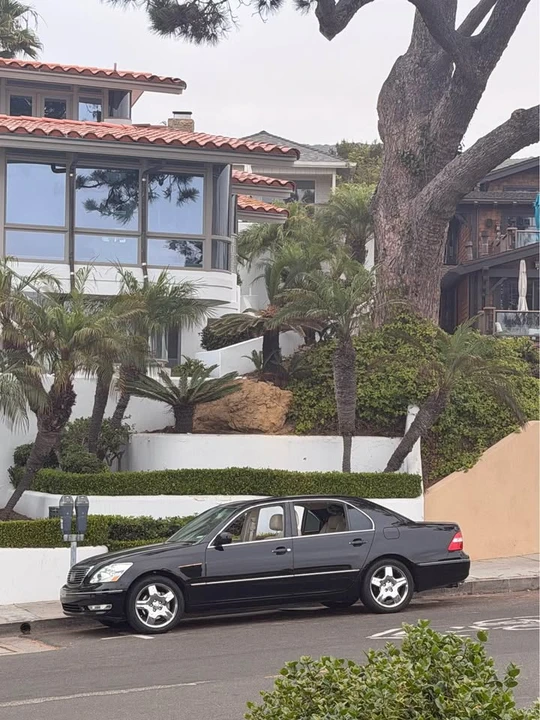 2006 Lexus LS 3rd Gen - Image 19 of 20