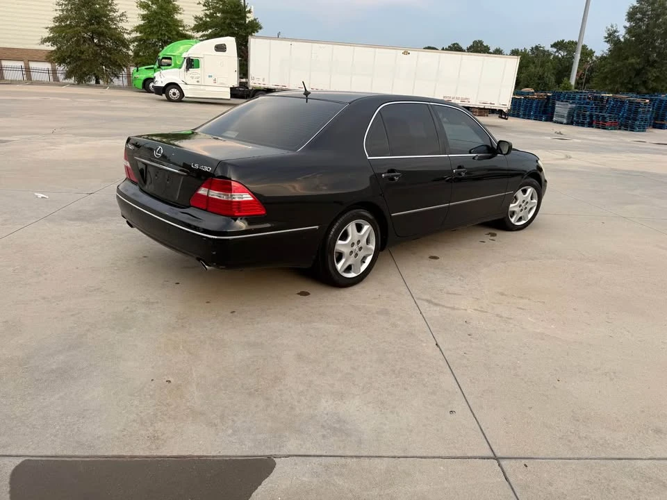 2006 Lexus LS 3rd Gen - Image 5 of 17