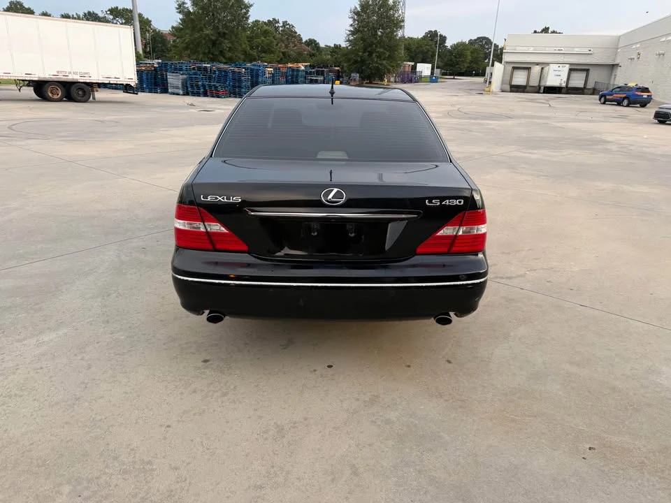 2006 Lexus LS 3rd Gen - Image 6 of 17