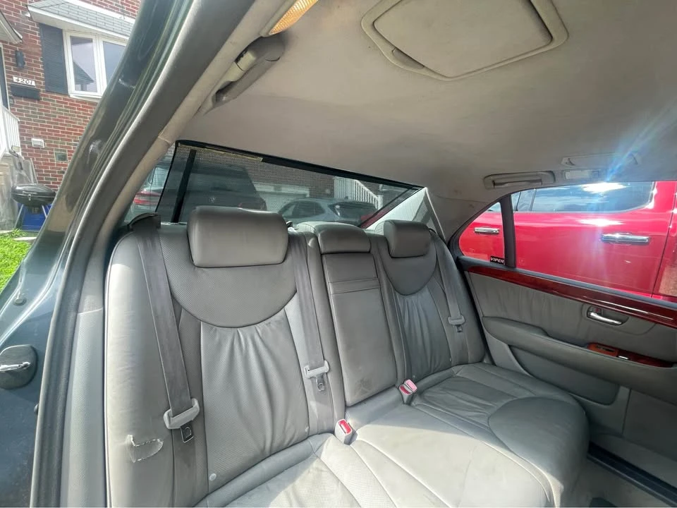 2006 Lexus LS 3rd Gen - Image 13 of 20