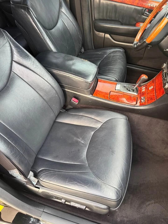2006 Lexus LS 3rd Gen - Image 12 of 17