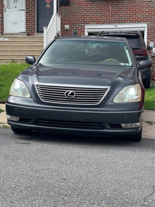 2006 Lexus LS 3rd Gen - Image 8 of 20