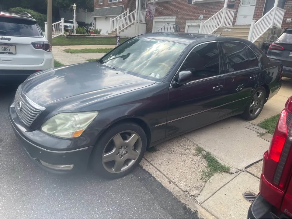 2006 Lexus LS 3rd Gen - Image 3 of 20