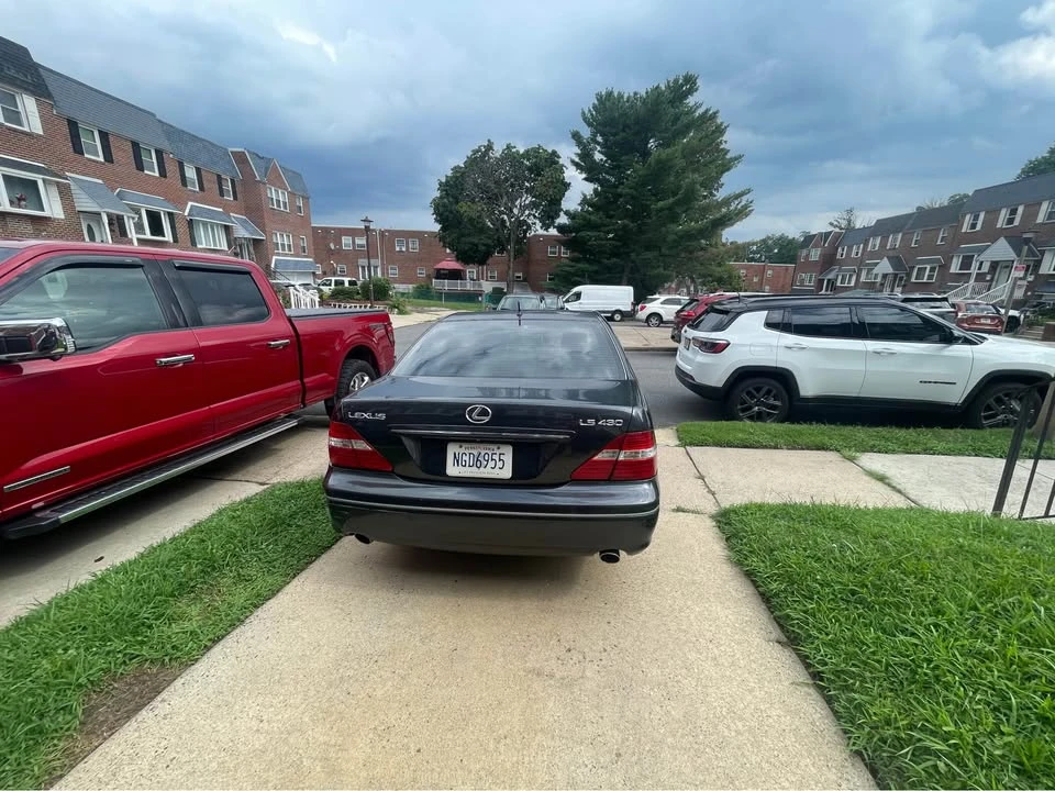 2006 Lexus LS 3rd Gen - Image 6 of 20