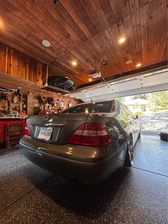 2006 Lexus LS 3rd Gen - Image 3 of 10