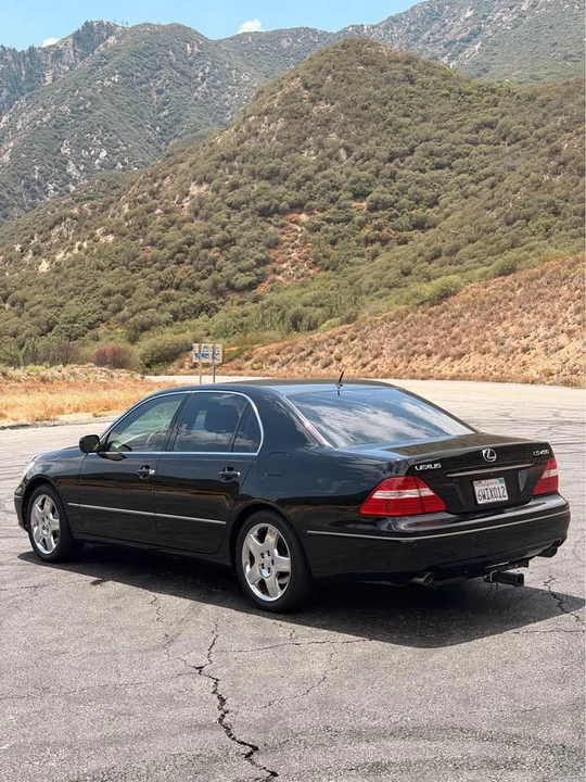 2006 Lexus LS 3rd Gen - Image 7 of 20