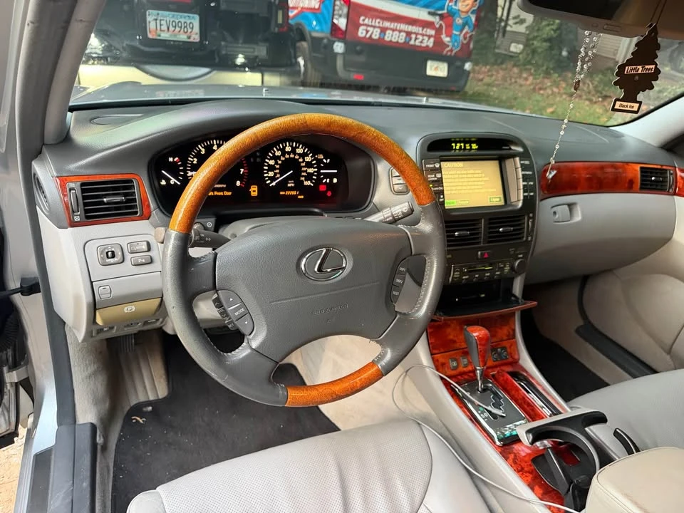 2006 Lexus LS 3rd Gen - Image 6 of 9