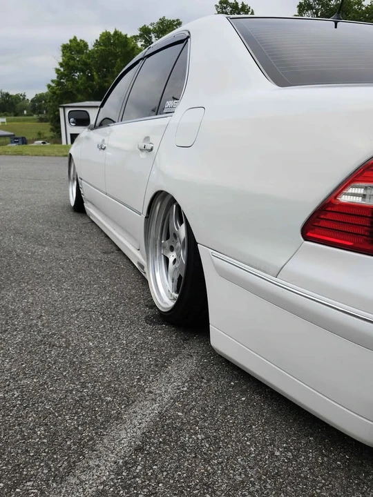 2006 Lexus LS 3rd Gen - Image 5 of 7