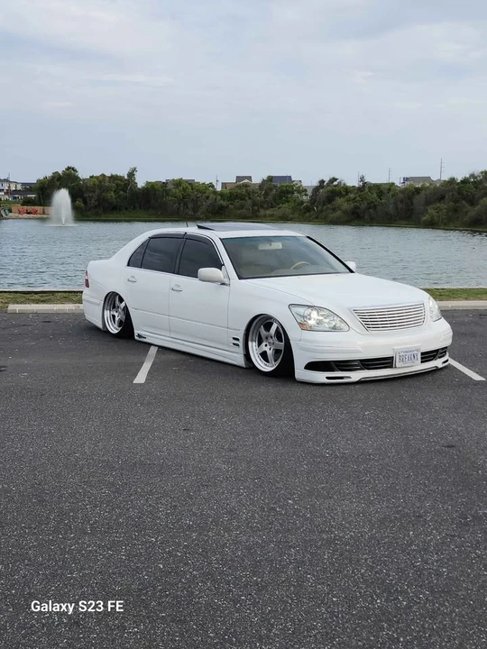 2006 Lexus LS 3rd Gen - Image 6 of 7