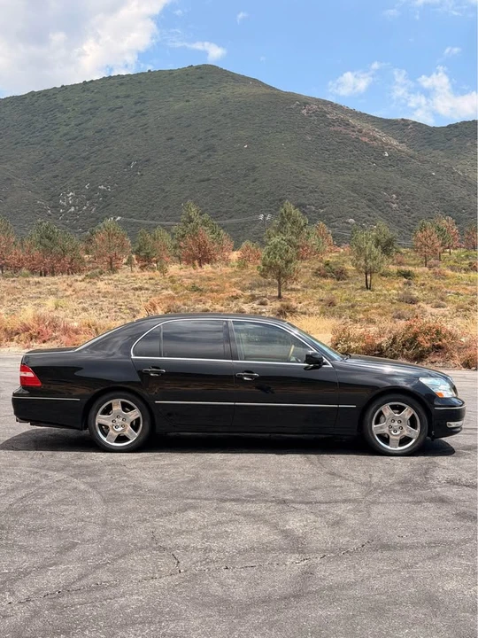 2006 Lexus LS 3rd Gen - Image 4 of 20
