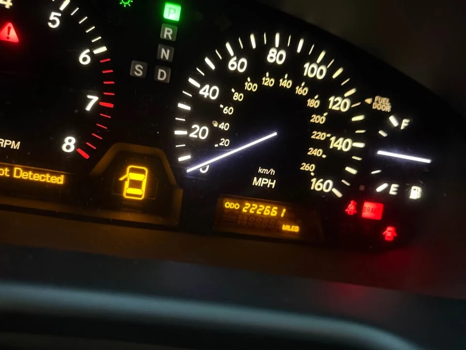 2006 Lexus LS 3rd Gen - Image 8 of 9