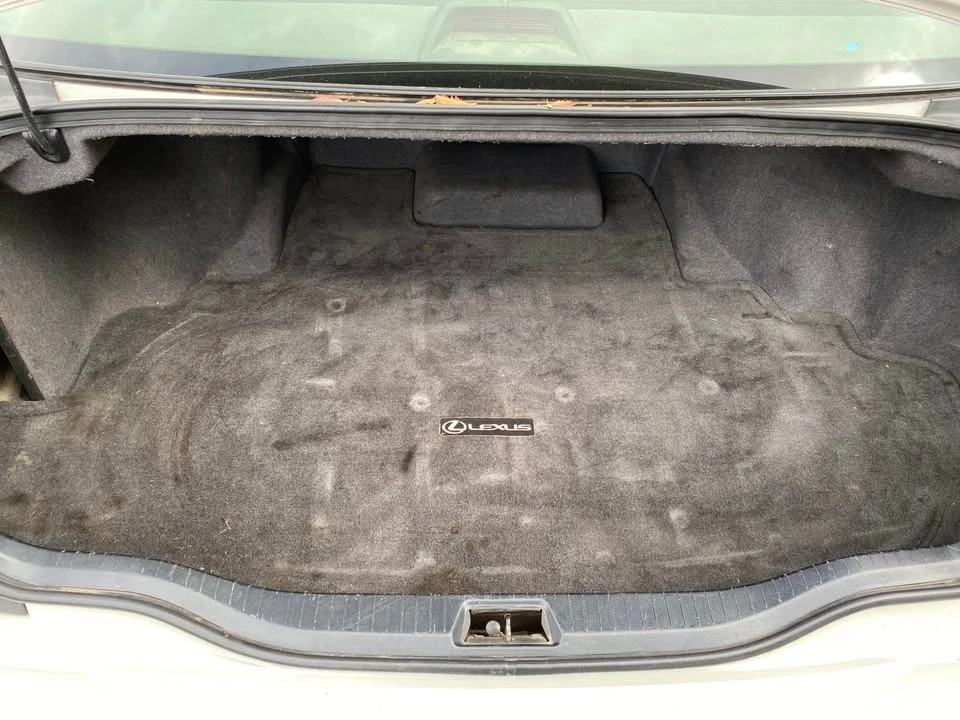 2006 Lexus LS 3rd Gen - Image 12 of 14