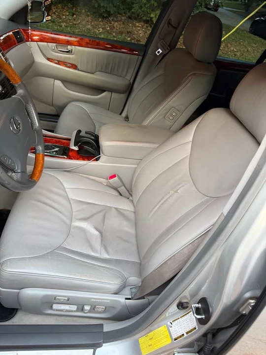 2006 Lexus LS 3rd Gen - Image 5 of 9