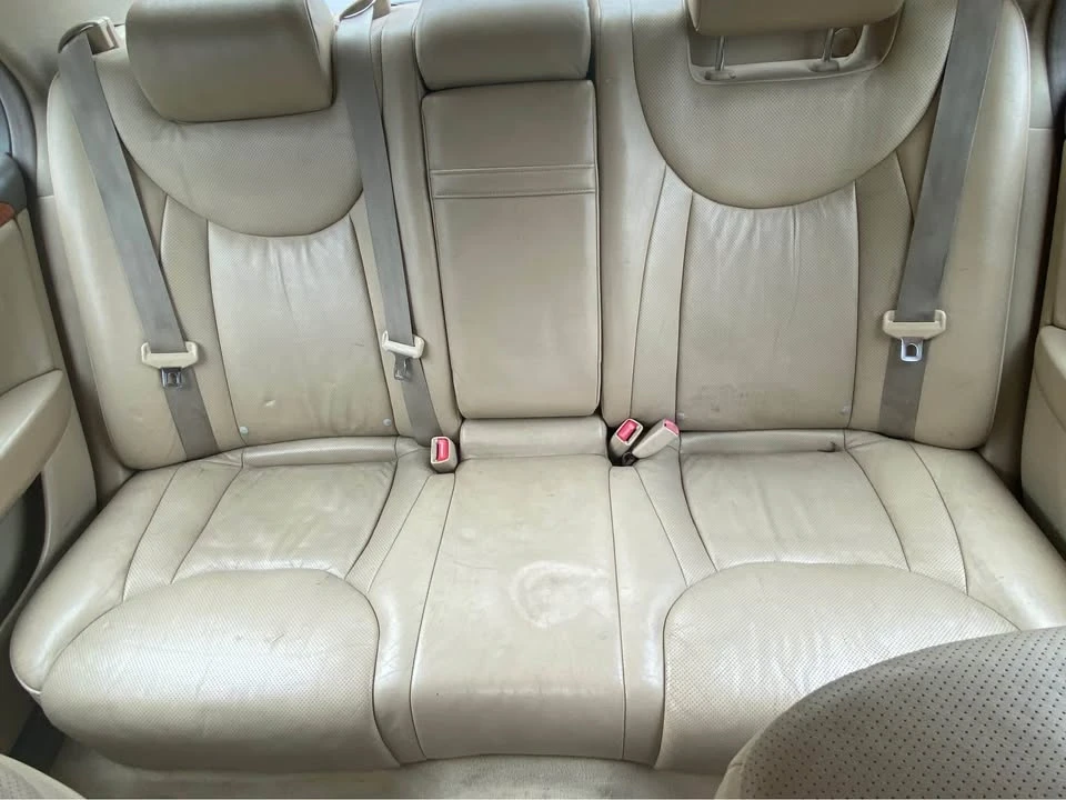 2006 Lexus LS 3rd Gen - Image 8 of 14