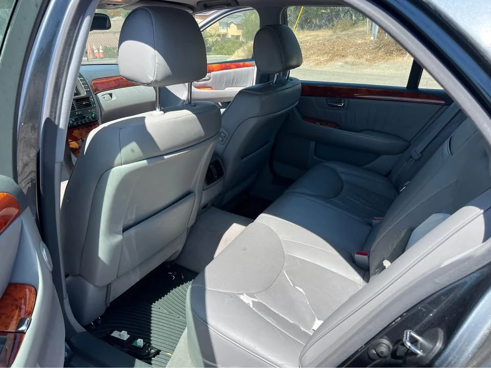 2006 Lexus LS 3rd Gen - Image 8 of 11