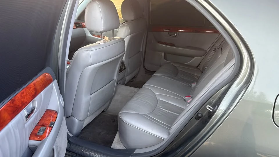 2006 Lexus LS 3rd Gen - Image 6 of 10