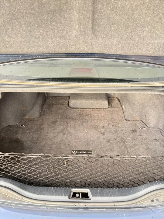 2006 Lexus LS 3rd Gen - Image 8 of 9