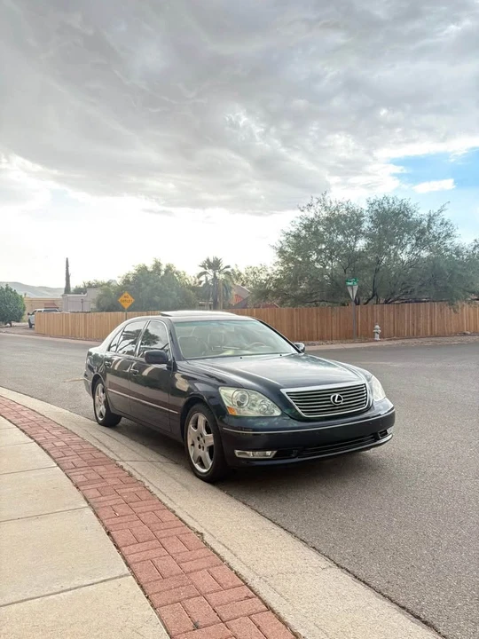 2006 Lexus LS 3rd Gen - Image 2 of 9
