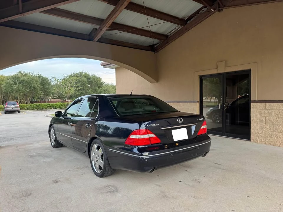 2006 Lexus LS 3rd Gen - Image 4 of 10