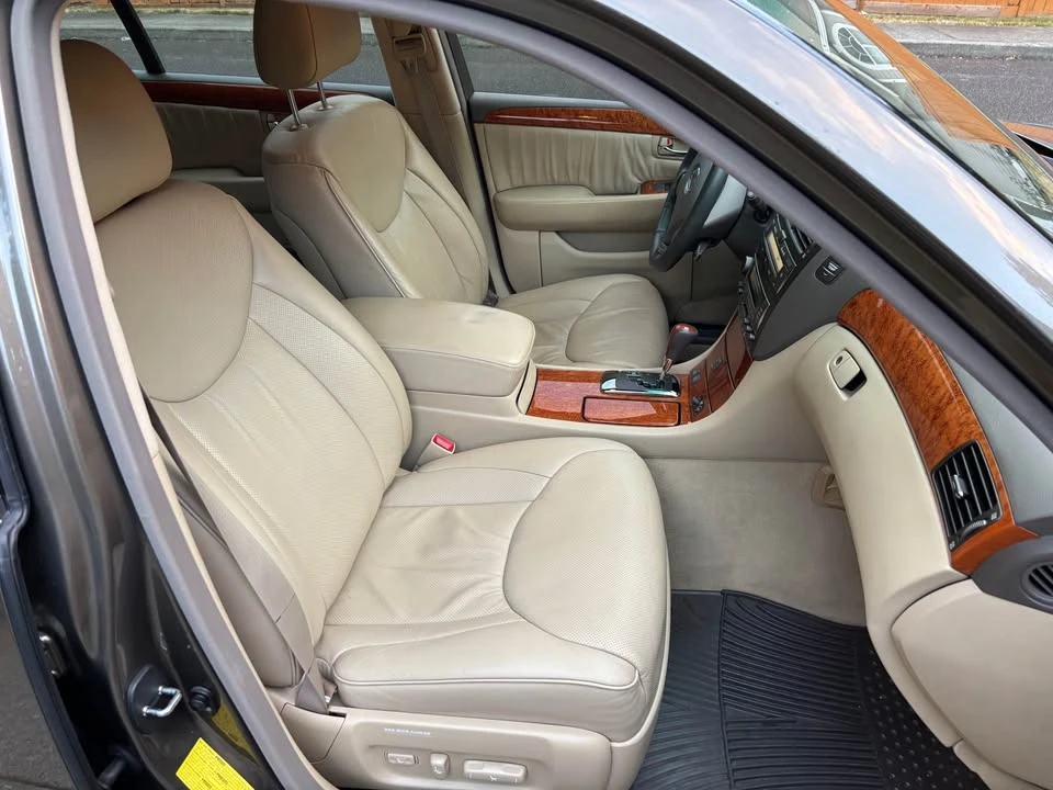 2006 Lexus LS 3rd Gen - Image 6 of 19